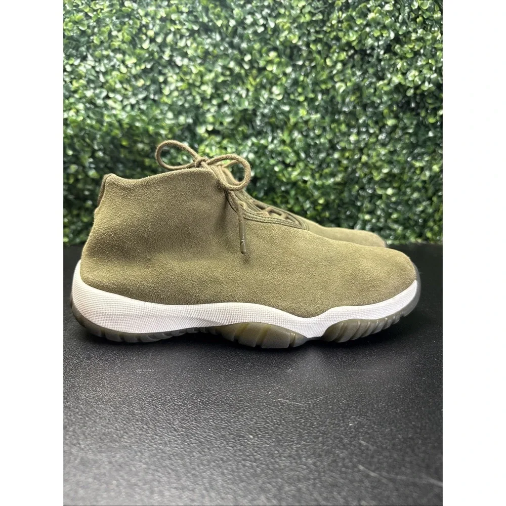 Nike Air Jordan Sneakers Mens Size 8.5 Olive Green Canvas  AR0726-300 Shoes